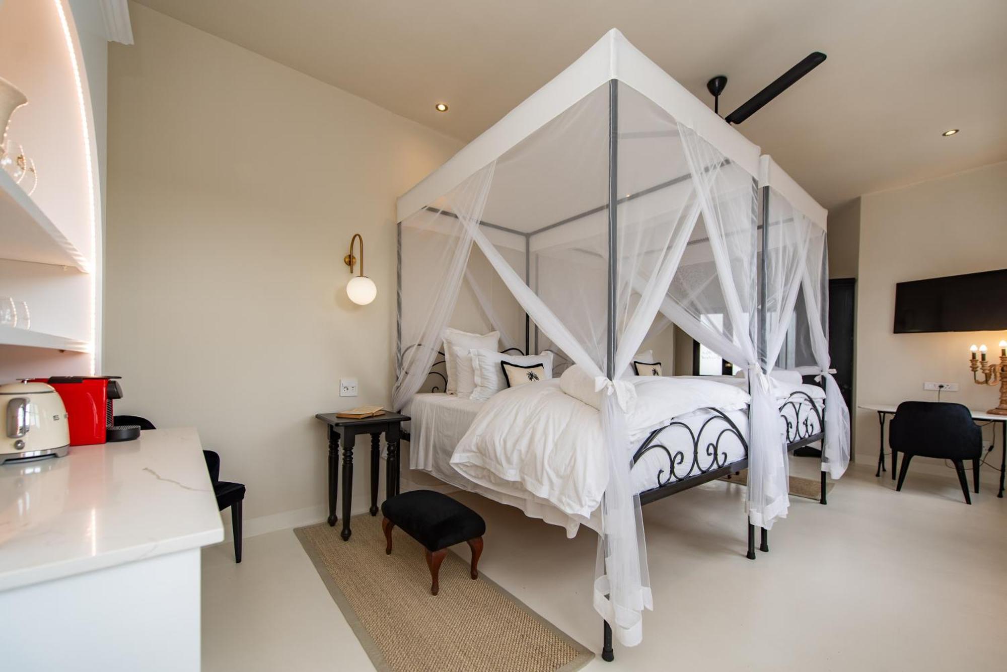 Hotel The Ivory Haus Plettenberg Bay Esterno foto