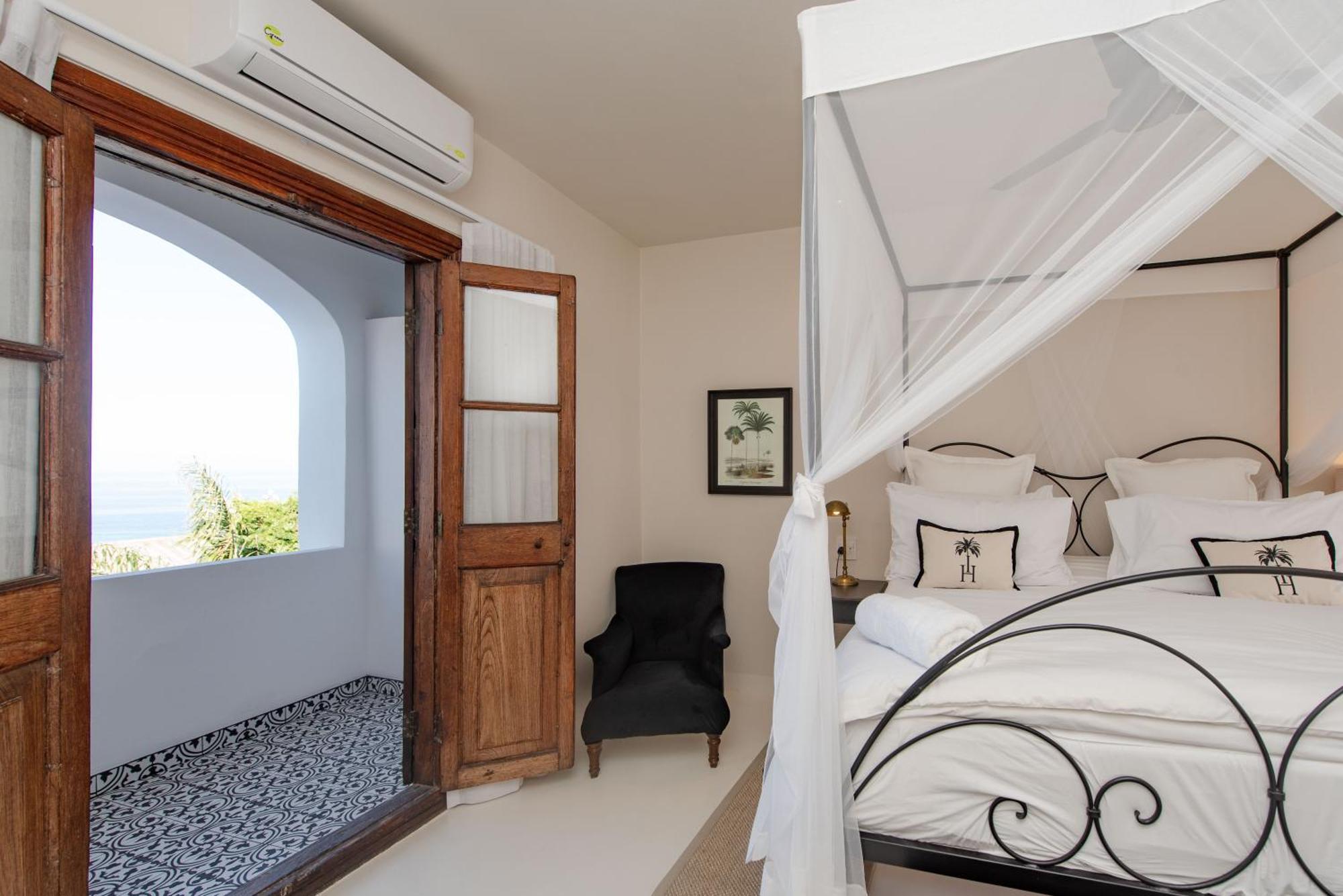 Hotel The Ivory Haus Plettenberg Bay Esterno foto